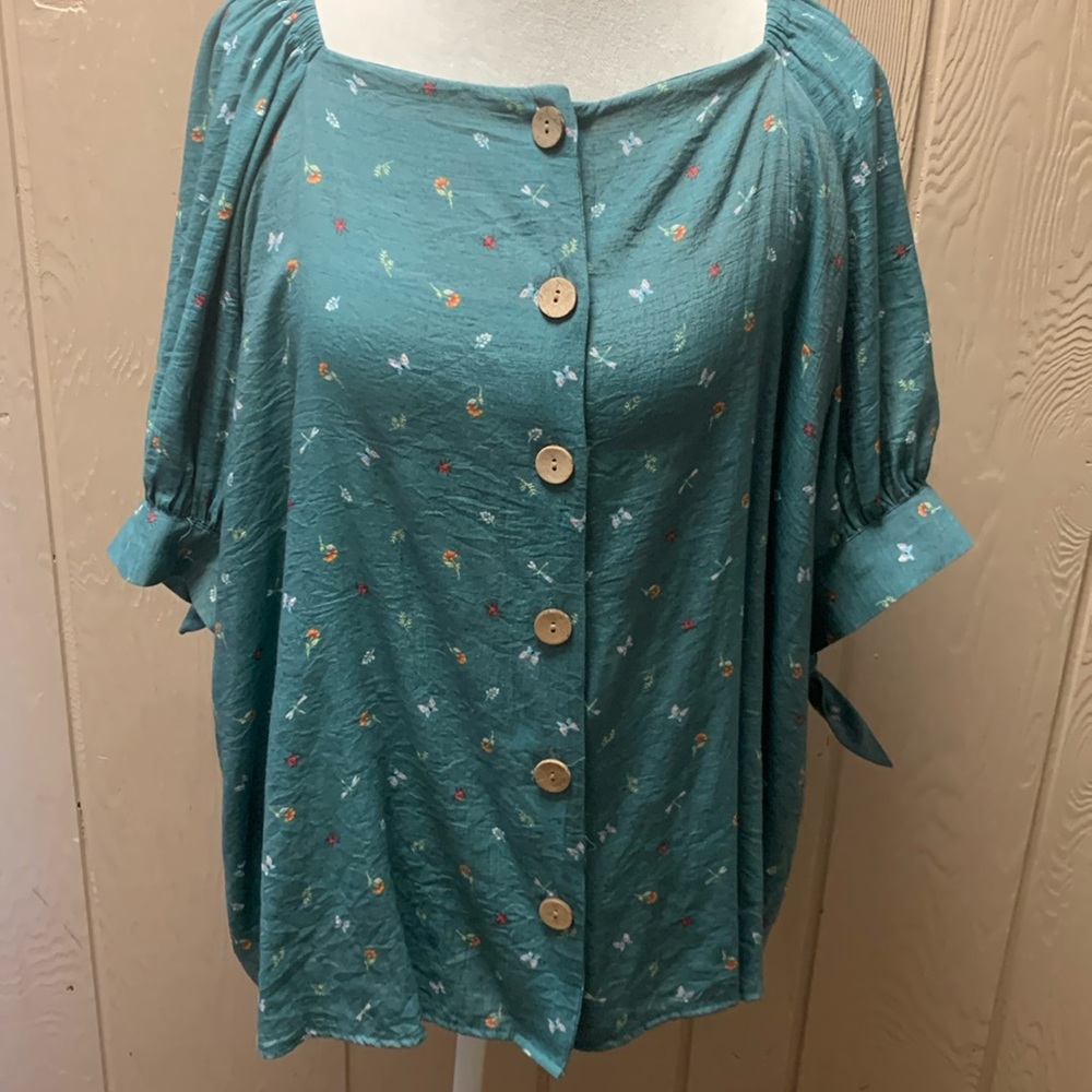 Lauren Conrad size 1X top
